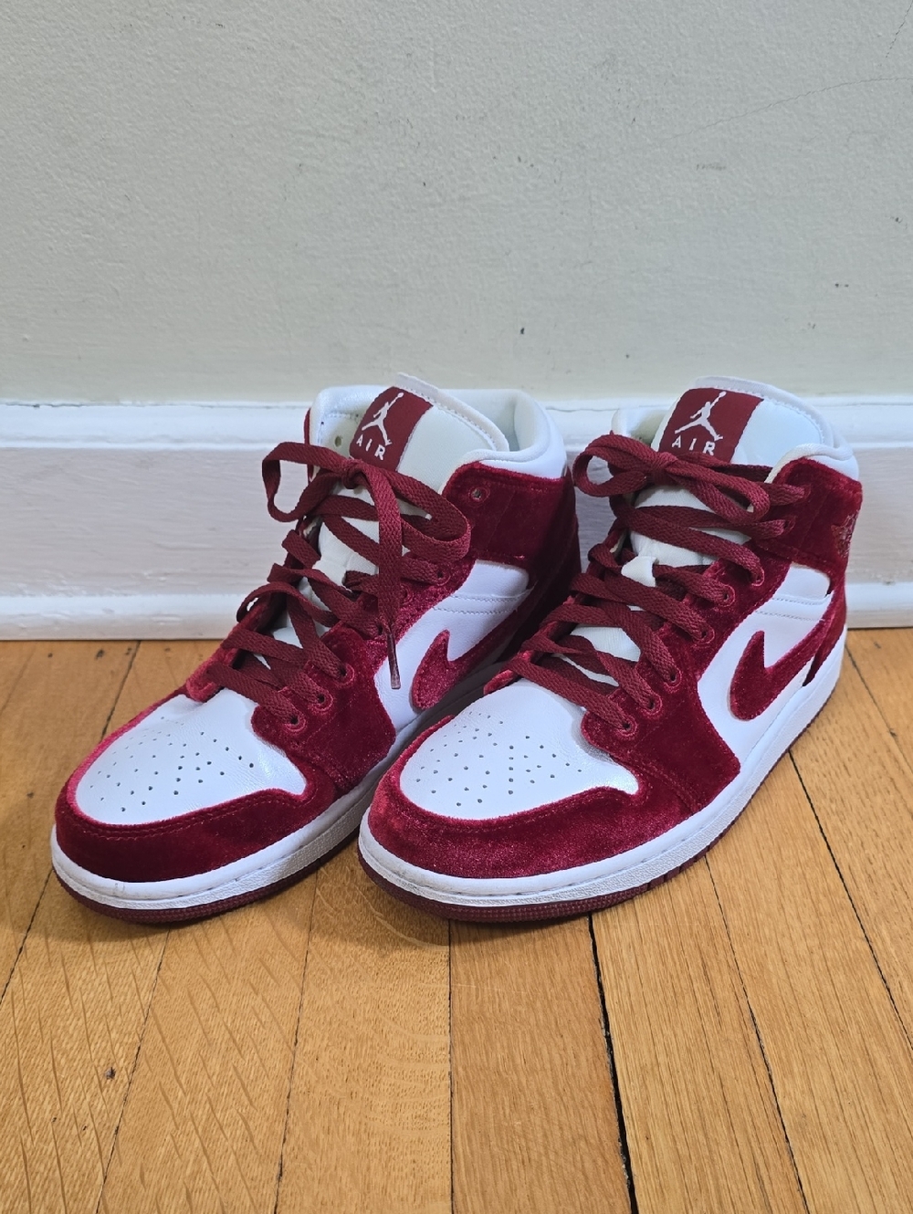 Jordan, Air Jordan 1 Mid, Burgandy Velvet & White, EUC, Women's 8.5